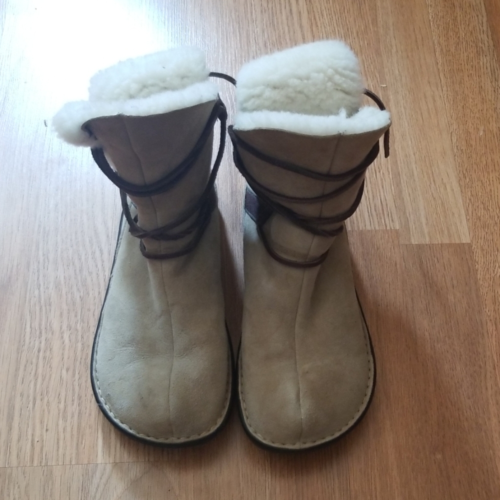 Merrell Boots 8